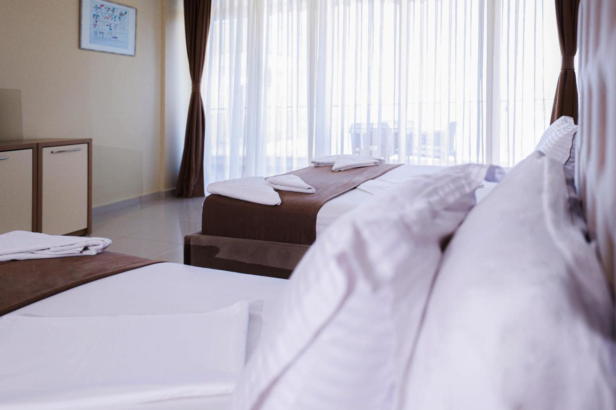 Hotel Frojd - Beach Front Resort Шенгін Екстер'єр фото