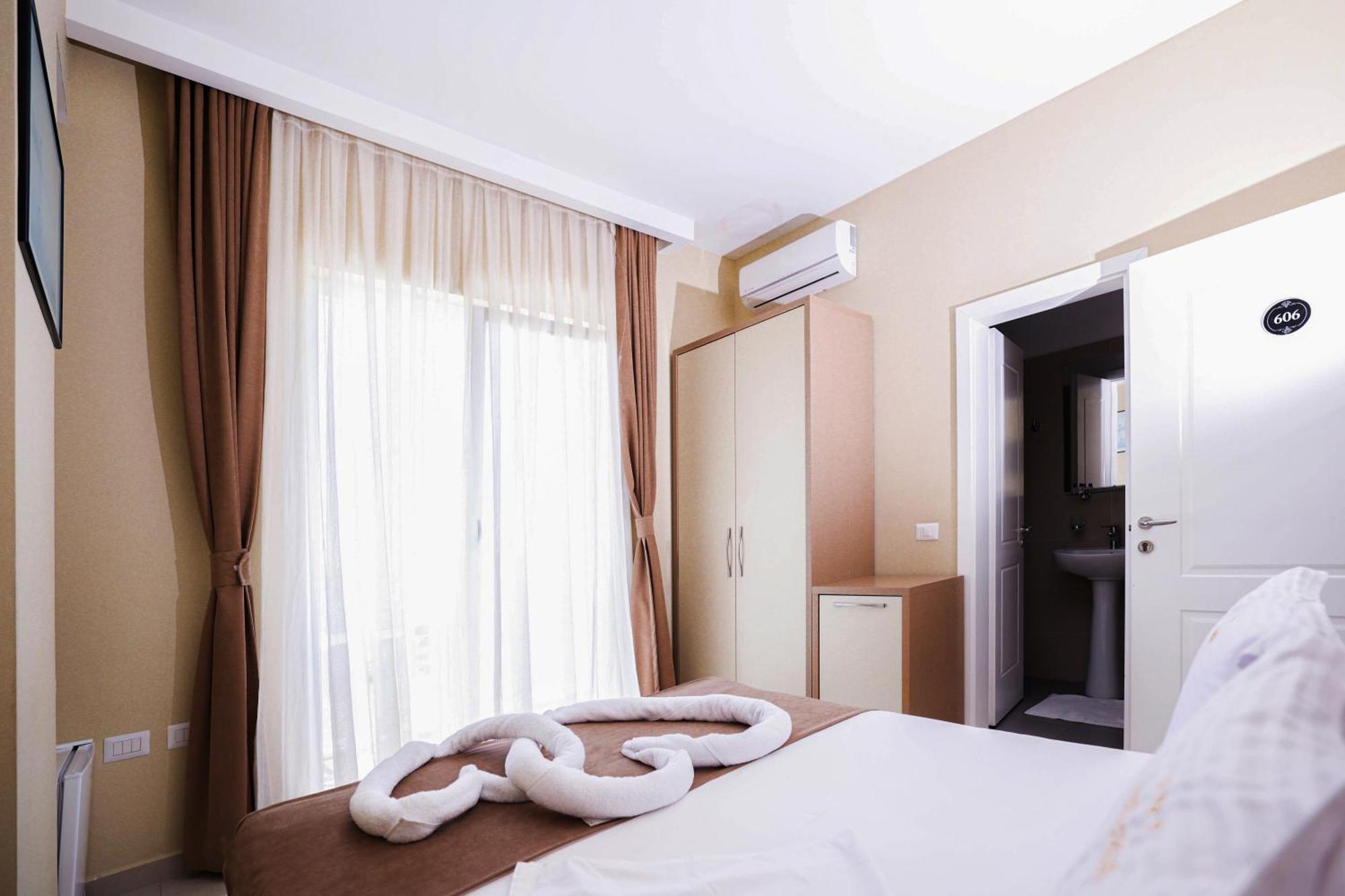 Hotel Frojd - Beach Front Resort Шенгін Екстер'єр фото