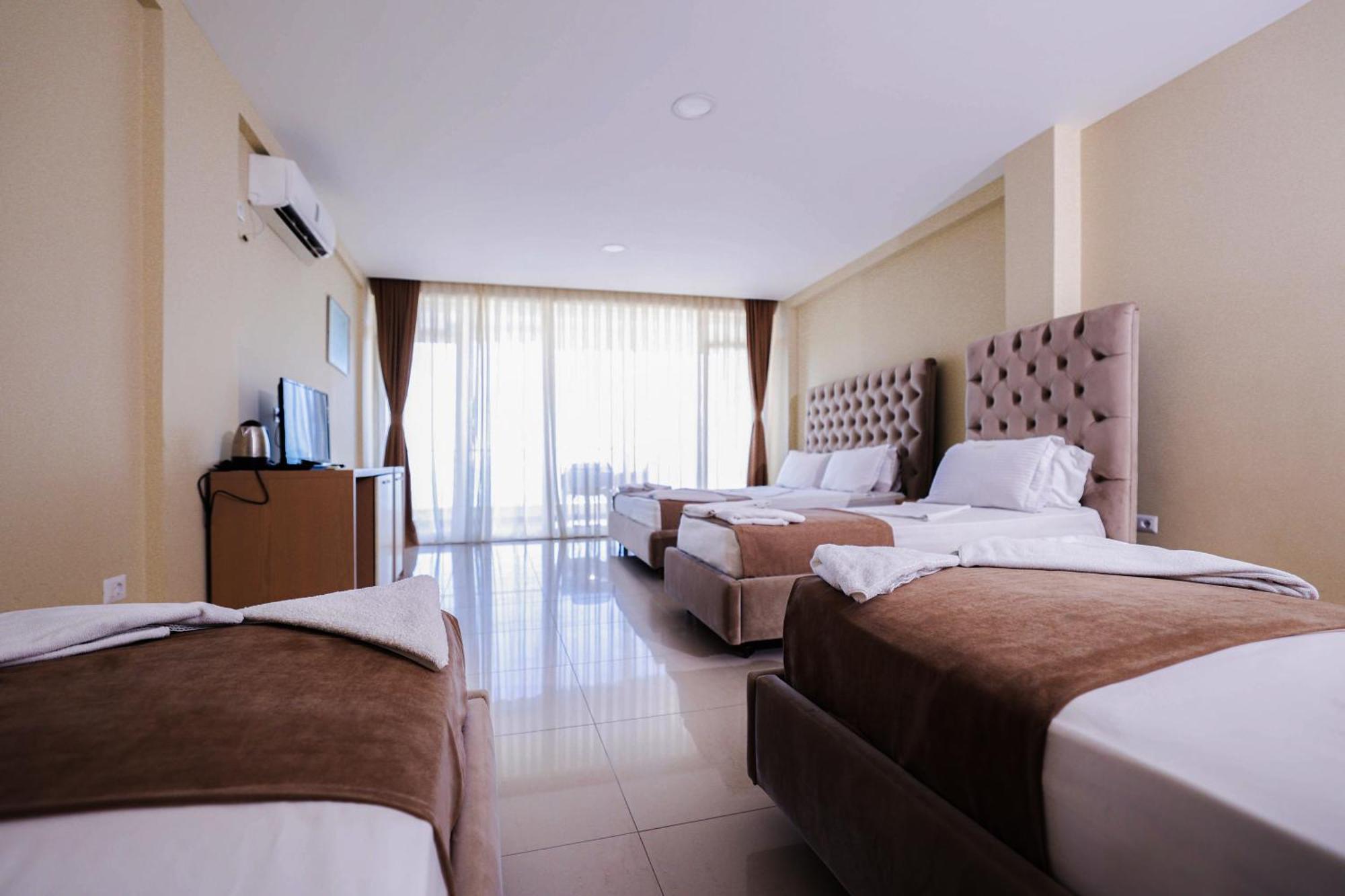 Hotel Frojd - Beach Front Resort Шенгін Екстер'єр фото