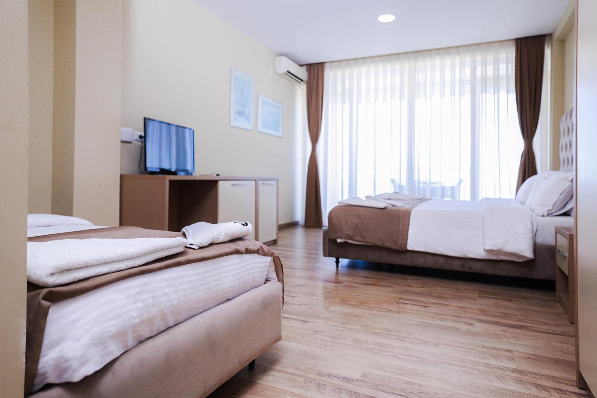 Hotel Frojd - Beach Front Resort Шенгін Екстер'єр фото